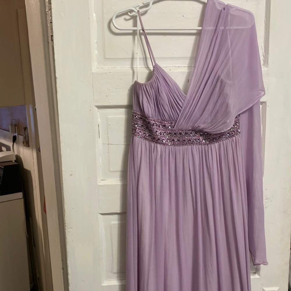 Like new ! 100% silk chiffon , lilac color dress with beaded embellishments. - Picture 1 of 15